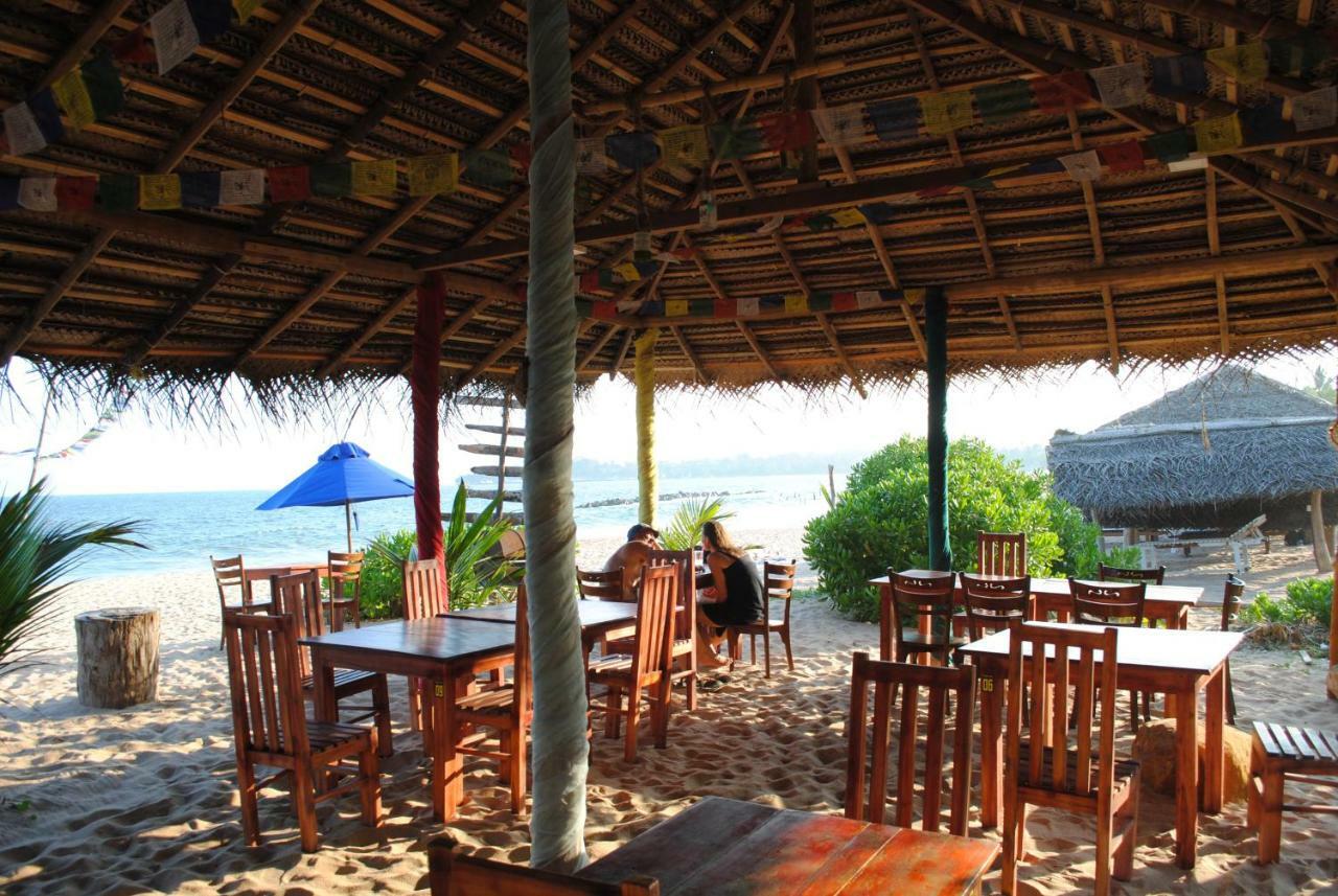 Asha Beach & Spa Tangalle Esterno foto