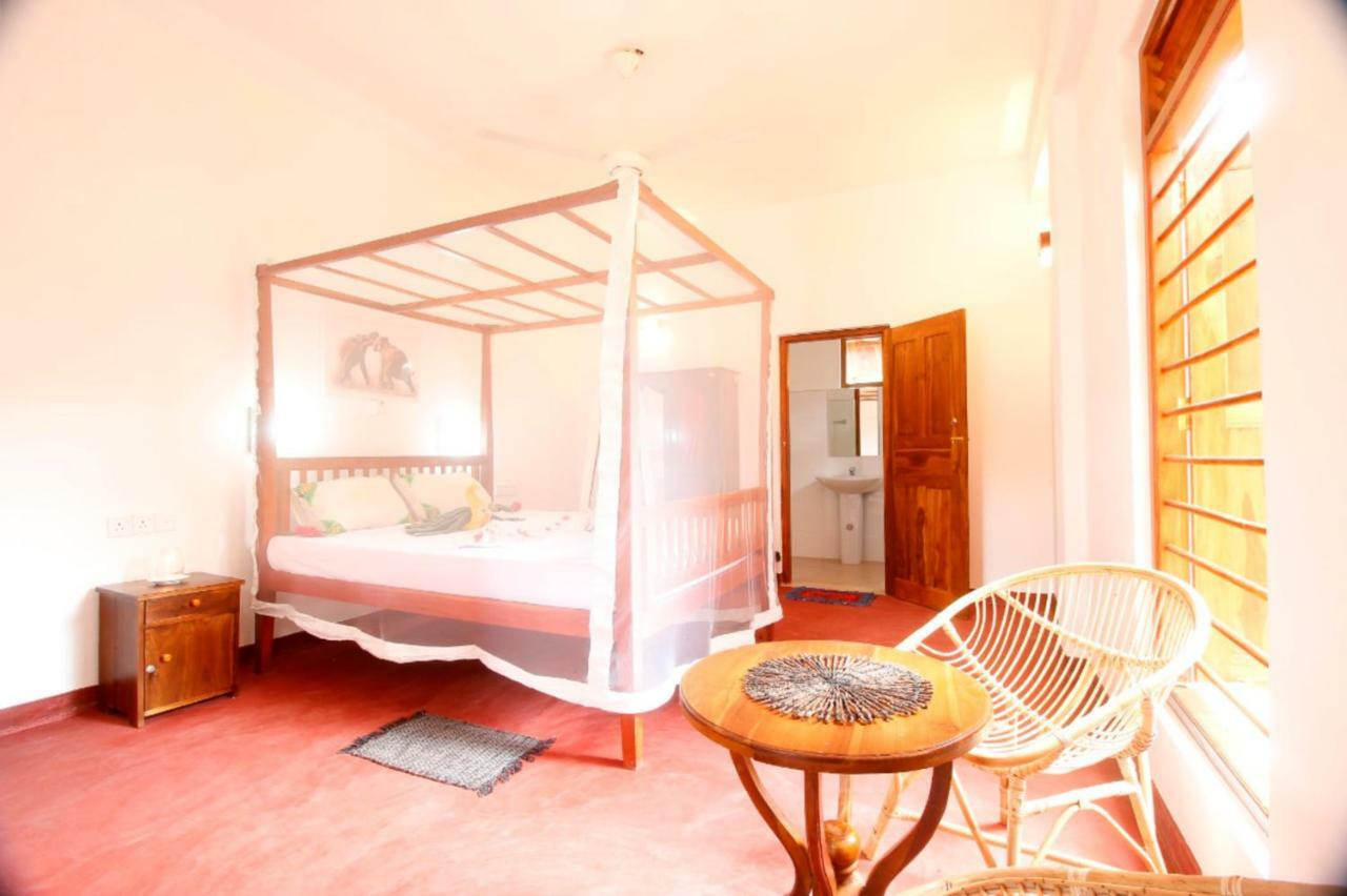 Asha Beach & Spa Tangalle Esterno foto